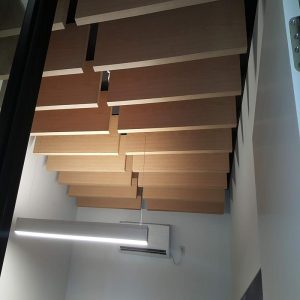 חיפויי קירות ותקרות מעץ